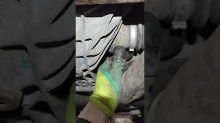 замена сальника левого привода заднего редуктора