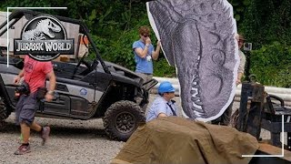 Chris Pratt&#39;s Video Diaries: Indominus Paddock | Behind The Scenes | Jurassic World