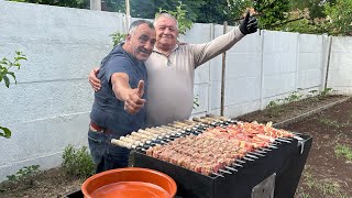 Как вкусно мариновать и пожарить мясо на мангале с овощами
