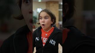 ⁉️Пощечина другу из-за номера люкс - норм или стрем?😮 #pov #story #феликс #друзья #кино #прикол