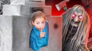 СТРАШНАЯ Подруга МАМЫ! Что скрывает мама от Амельки!