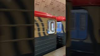 Светофор в метро #метро #светофор