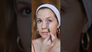 The internet&#39;s favorite concealer brush